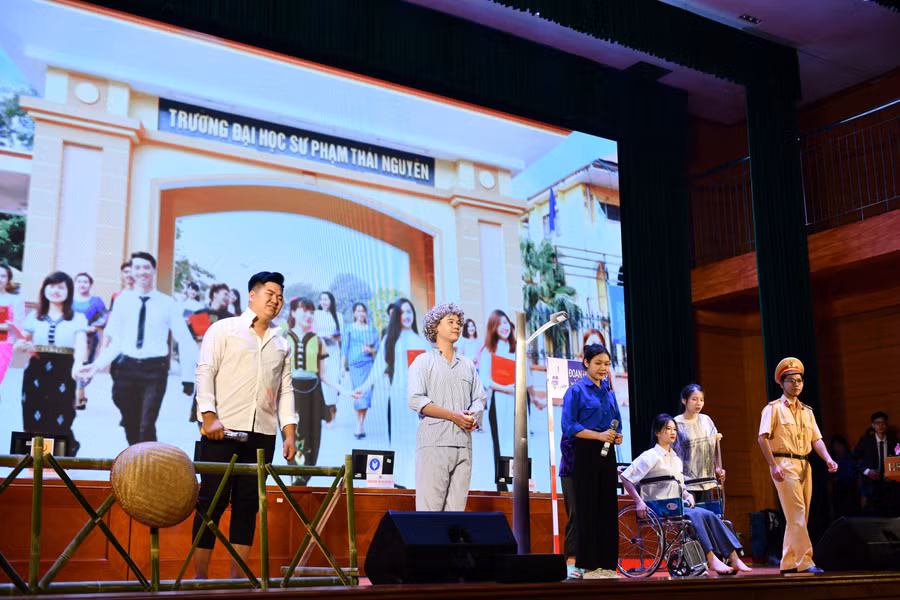 Các tiểu phẩm tham dự của các đội thi đã mang đến nhiều cảm xúc cho khán giả, cũng như truyền tải nhiều thông điệp về ATGT.