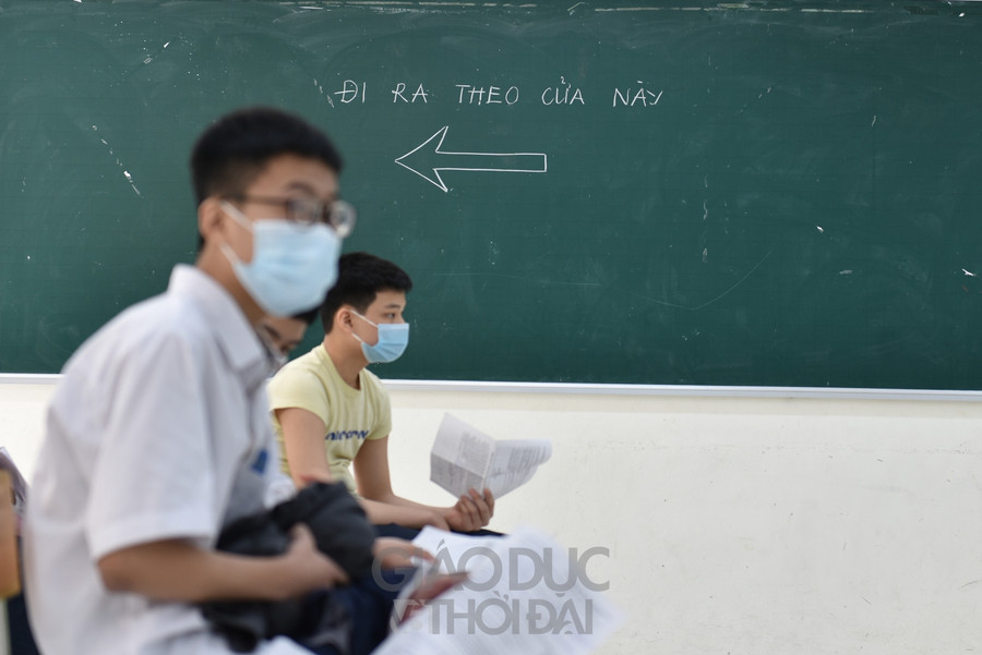 Toàn bộ học sinh sẽ đi theo 1 chiều từ khi vào cổng trưởng đến lúc ra về, để đảm bảo 5K.