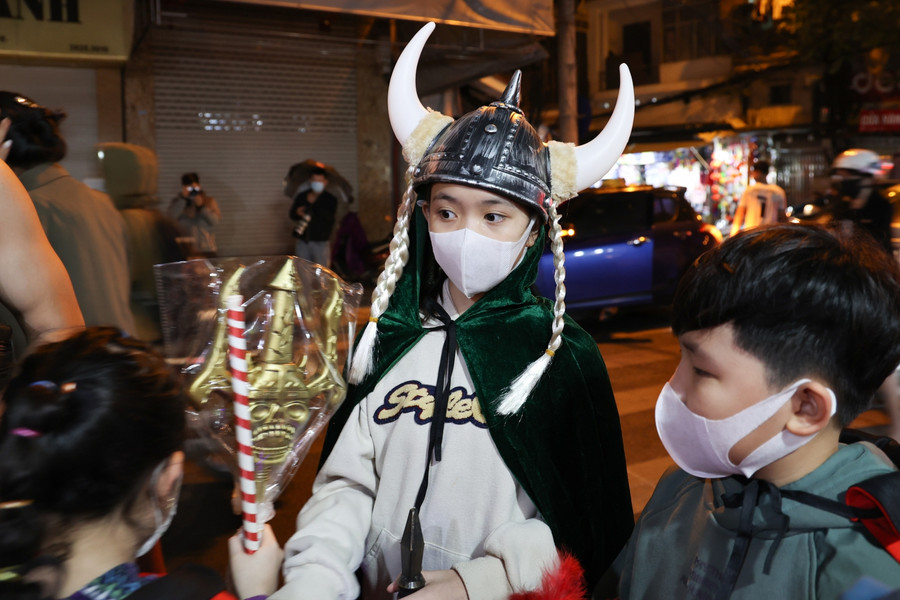 Đồ chơi kinh dị thu hút giới trẻ trước ngày Halloween ảnh 6