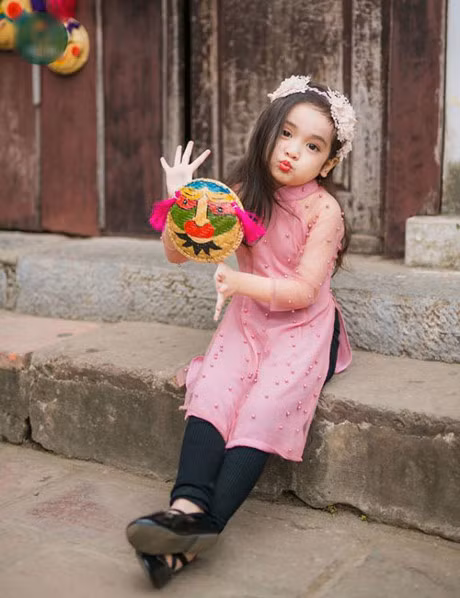 Xon xao be gai Ha Noi duoc 