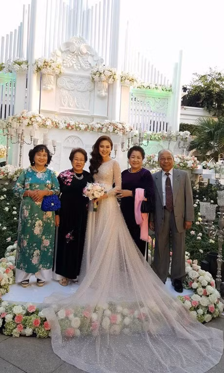 Dan mang tram tro ve vay cuoi 