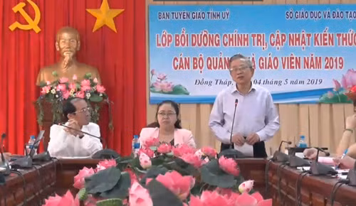 Đồng Tháp đổi mới việc cập nhật kiến thức cho cán bộ quản lý và giáo viên