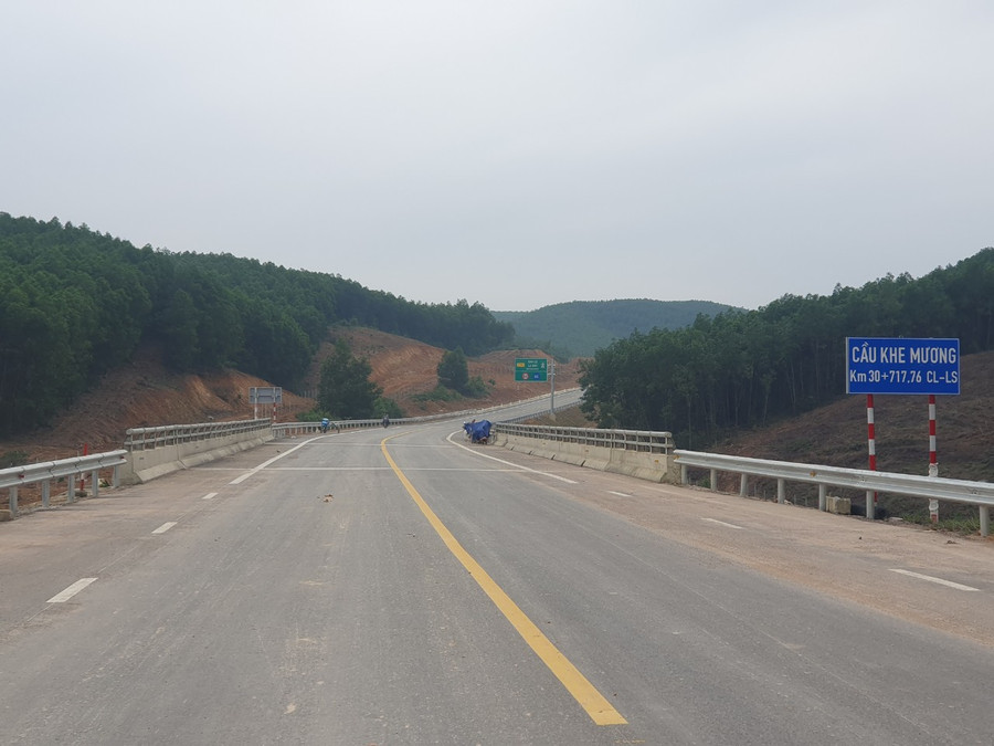 Tuyến cao tốc Cam Lộ - La Sơn hoàn thành sẽ kết nối với đoạn tuyến cao tốc La Sơn - Túy Loan, gắn kết với tuyến cao tốc Đà Nẵng - Quảng Ngãi, cũng như đoạn tuyến dự án cao tốc Vạn Ninh - Cam Lộ (chuẩn bị khởi công).