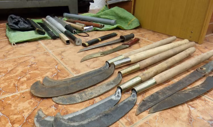 Hung khí bị cơ quan chức năng thu giữ.