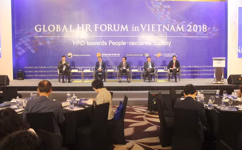 Các diễn giả tham gia Diễn đàn