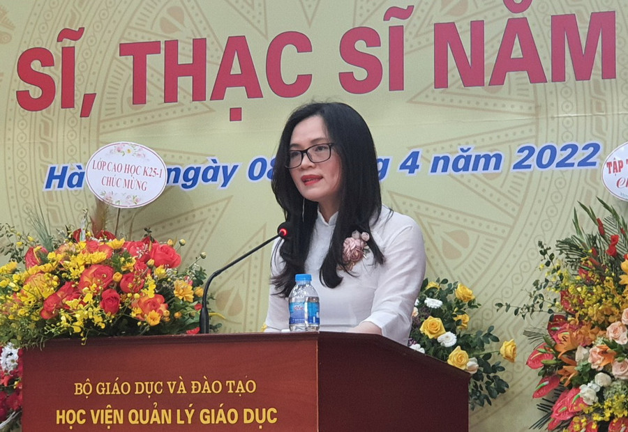TS Hà Thanh Hương công bố các quyết định công nhận học vị và cấp bằng tiến sĩ, thạc sĩ TS Hà Thanh Hương công bố các quyết định công nhận học vị và cấp bằng tiến sĩ, thạc sĩ