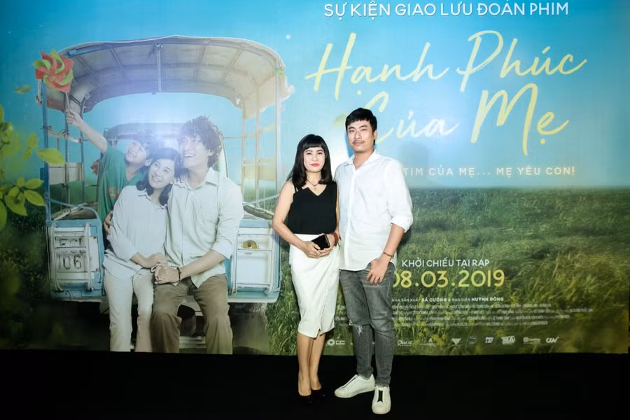 Bộ phim cũng đánh dấu sự trở lại với điện ảnh của cặp đôi Kiều Minh Tuấn và Cát Phượng, sau nhiều scandal bủa vây thời gian qua