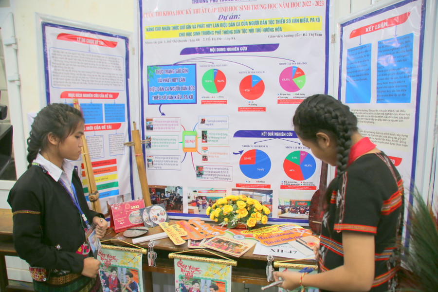 Đề tài liên quan đến việc Bảo tồn các làn điệu dân ca của dân tộc Pa Kô, Vân Kiều.