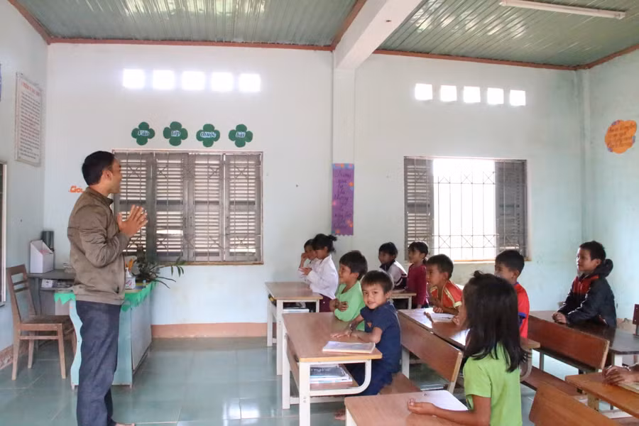 Các trường Tiểu học và THCS trên địa bàn tỉnh Kon Tum đã hoàn thành việc chọn SGK lớp 2 và lớp 6.