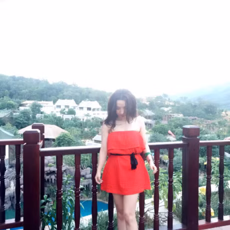 Co gai Nghe An bi nham la hot girl 