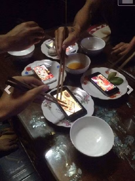 Hai huoc nhung bua com cuoi thang cop mac sinh vien - Anh 4