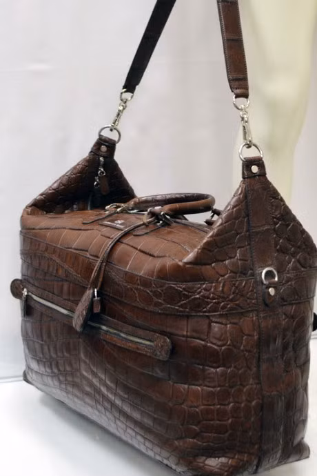 10 mau tui xach dat nhat the gioi danh cho quy ong dai gia - Anh 1