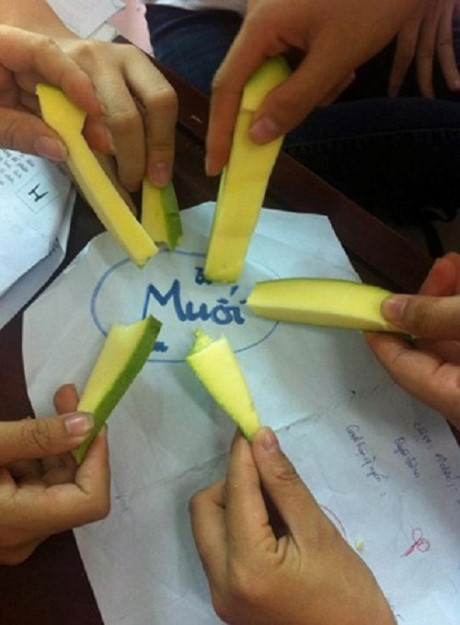 Hài hước những bữa cơm cuối tháng cộp mác sinh viên - Ảnh 8 Hai huoc nhung bua com cuoi thang cop mac sinh vien - Anh 8