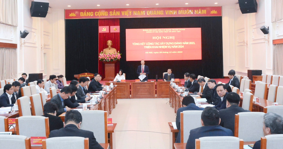 Toàn cảnh Hội nghị.