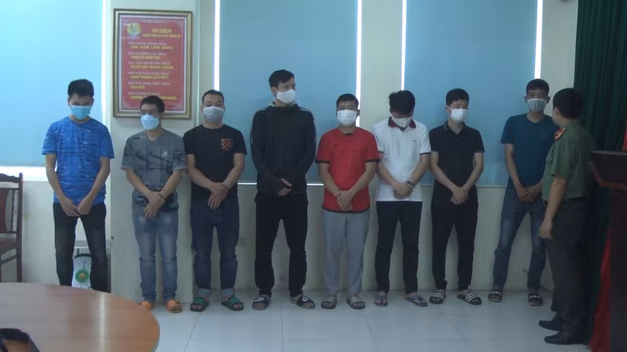 Các đối tượng liên quan đến đường dây đánh bạc nghìn tỷ do Phan Sào Nam cầm đầu bị Công an tỉnh Hưng Yên khởi tố.