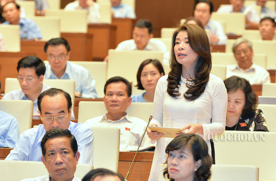 Đại biểu Lê Thu Hà