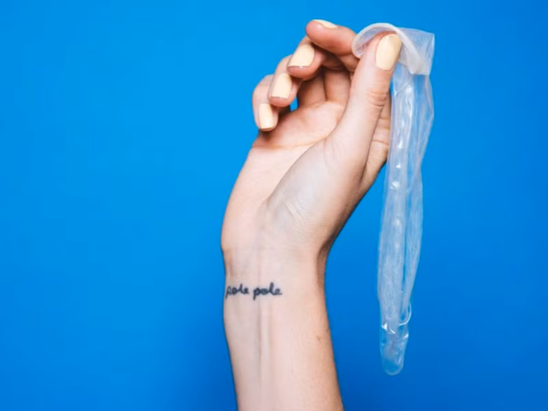 Dùng bao cao su giả, nhái cũng dễ gây phản ứng dị ứng mẩn ngứa sau cuộc “yêu”