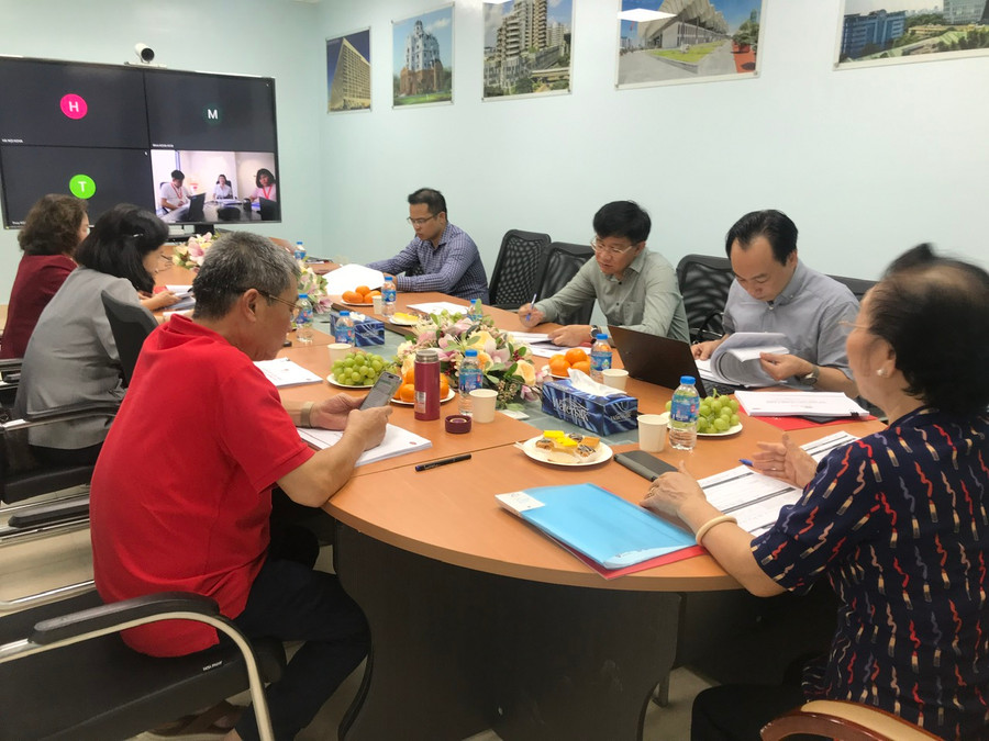 Các thành viên Ủy ban thống nhất cao danh sách đề cử giải thưởng của Ban thư ký. Các thành viên Ủy ban thống nhất cao danh sách đề cử giải thưởng của Ban thư ký.