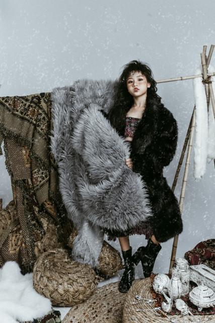 Thần thái cuốn hút không kém người mẫu chuyên nghiệp Thần thái cuốn hút không kém người mẫu chuyên nghiệp