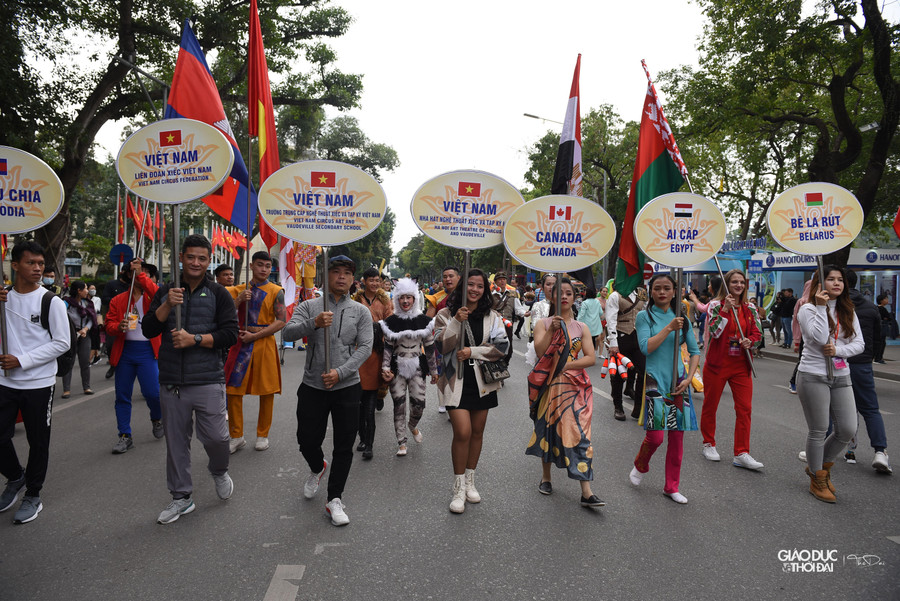 Đây cũng là cơ hội tốt để nghệ sĩ các nước trao đổi, học tập kinh nghiệm về phương pháp sáng tạo nhằm xây dựng nghệ thuật xiếc ngày càng phát triển.