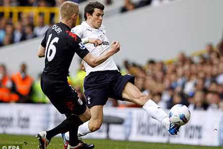 Tottenham "chói chân" Bale bằng mức lương 70.000 bảng