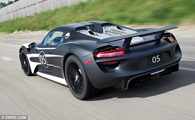 Porsche 918 Spyder: Siêu xe của siêu xe