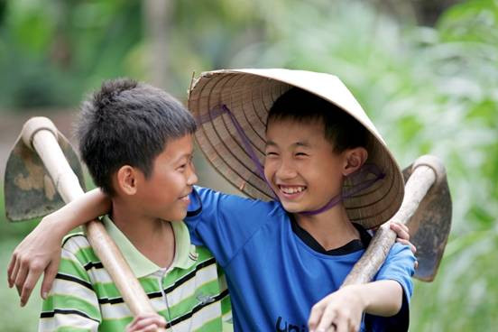 Giúp mẹ ra đồng Giúp mẹ ra đồng