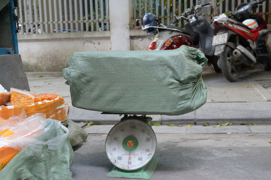 Tại thời điểm kiểm tra, lái xe không xuất trình được hóa đơn chứng từ số nội tạng động vật trên xe.