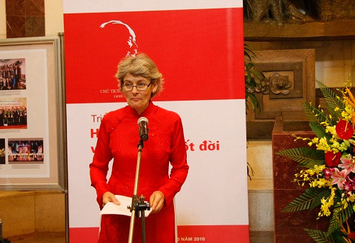 bà Irina Bokova, Tổng Giám đốc UNESCO phát biểu tại triển lãm