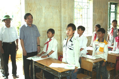 Thăm một lớp học của trường THCS xã Phương Mỹ, huyện Hương Khê. Ảnh, gdtd.vn