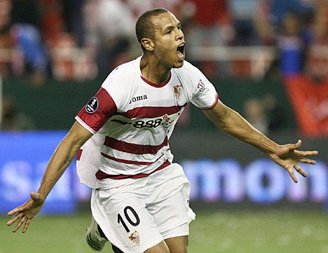 Luis Fabiano sẽ là một món hàng hot trong kì chuyển nhượng sắp tới.