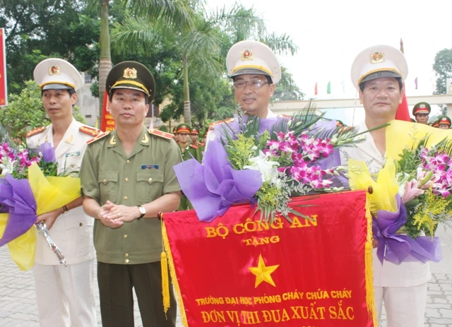 Trường ĐH Phòng cháy chữa cháy khai giảng năm học mới