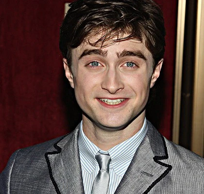 &quot;Harry Potter&quot; - Daniel Radcliffe giàu có hơn các hoàng tử Anh