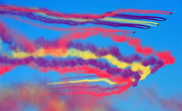 South Korean Air Force fighter airplanes fly over central Seoul during the anniversary of the recovery of the capital in 1950 during the 1950-53 Korean War