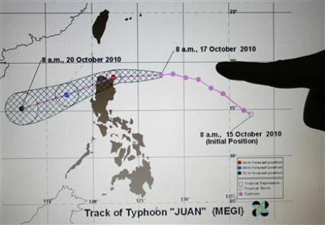 Siêu bão Megi bắt đầu tấn công Philippines