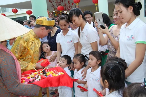 Lễ hội mùa xuân cho tuổi thơ