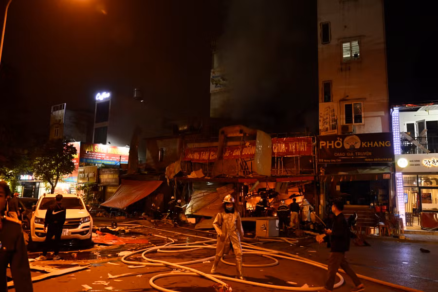 Tại hiện trường 3 người bị thương nặng.