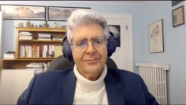 GS Fernando Reimers- Trường ĐH Havard trao đổi tại Hội nghị trực tuyến ASEAN - UNICEF về "Chuyển đổi kỹ năng số các hệ thống giáo dục trong toàn Hiệp hội các quốc gia Đông Nam Á (ASEAN)"