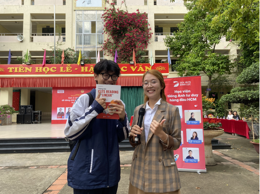 Phần quà đặc biệt của chương trình dành tặng các bạn. Phần quà đặc biệt của chương trình dành tặng các bạn.