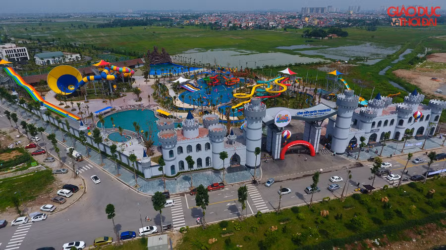 Toàn cảnh công viên nước Thanh Hà, nơi đã xảy ra 2 vụ đuối nước làm 2 cháu nhỏ tử vong.