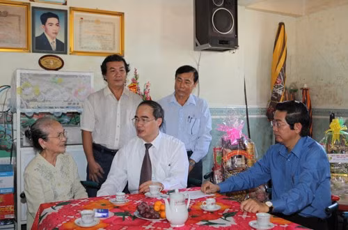 Tổng rà soát chính sách với người có công