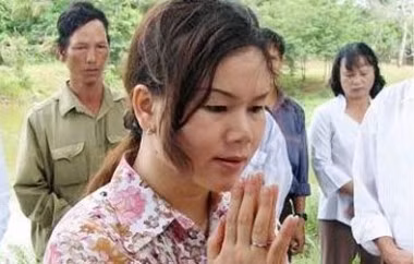 Thực và hư quanh cái tên Phan Thị Bích Hằng