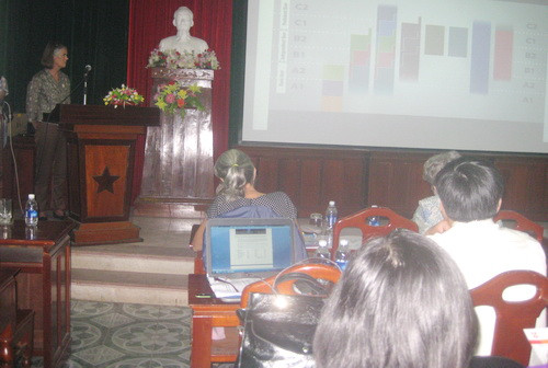 Giám đốc điều hành khu vực Nam Á và Đông Nam Á giới thiệu hệ thống khảo thí Cambridge 