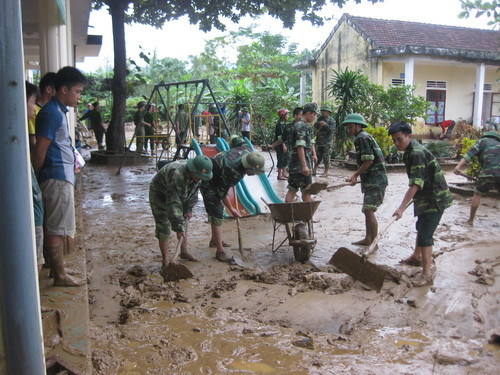 Bộ đội BP giúp MN Sơn kim2