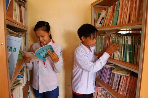 "Mượn sách đến trường": Tiếp sức học trò nghèo