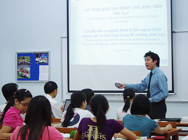 Cử nhân chương trình chất lượng cao được hỗ trợ tìm việc