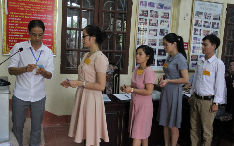 Giám thị bốc thăm phòng thi