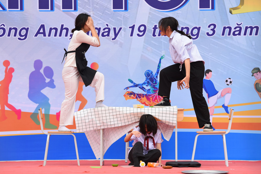 Thông qua các hoạt động văn hoá văn nghệ, TDTT, ngày hội chính là buổi gặp mặt giao lưu trao đổi kinh nghiệm hoạt động giữa các cơ sở đoàn khối trường trong toàn huyện. Thông qua các hoạt động văn hoá văn nghệ, TDTT, ngày hội chính là buổi gặp mặt giao lưu trao đổi kinh nghiệm hoạt động giữa các cơ sở đoàn khối trường trong toàn huyện.