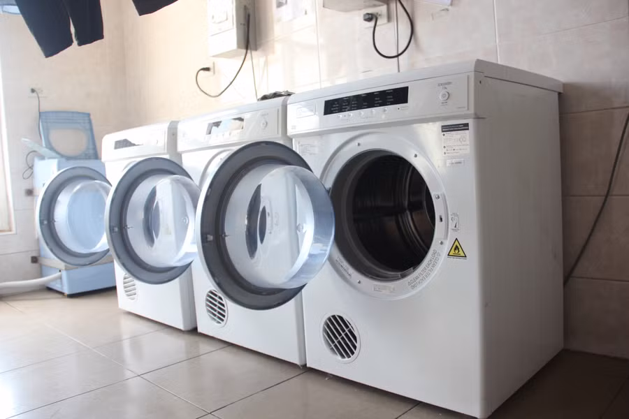 Các khu ký túc xá được trang bị đầy đủ các trang thiết bị cần thiết phục vụ nhu cầu cho cán bộ công nhân viên, đảm bảo thực hiện phương án “3 tại chỗ” đảm bảo tối ưu nhất trong mùa dịch.