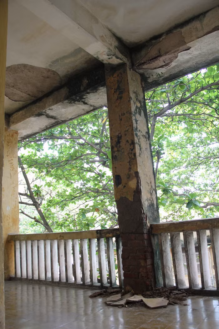 ... Và sạt lở ... Và sạt lở